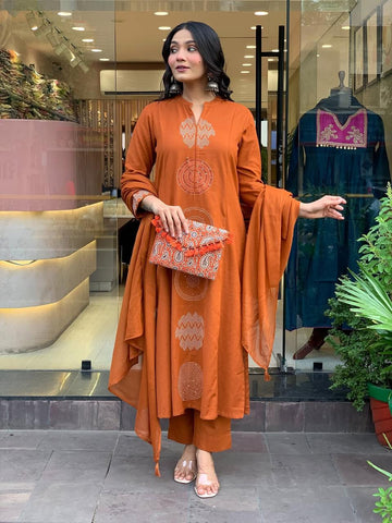 Women Embroidery Chanderi Stright Kurta Set With Chinon Duppata