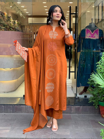 Women Embroidery Chanderi Stright Kurta Set With Chinon Duppata