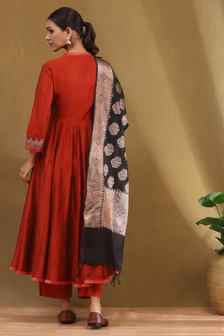 Rust Red Kurta with Black Printed Dupatta