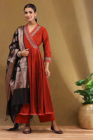 Rust Red Kurta with Black Printed Dupatta